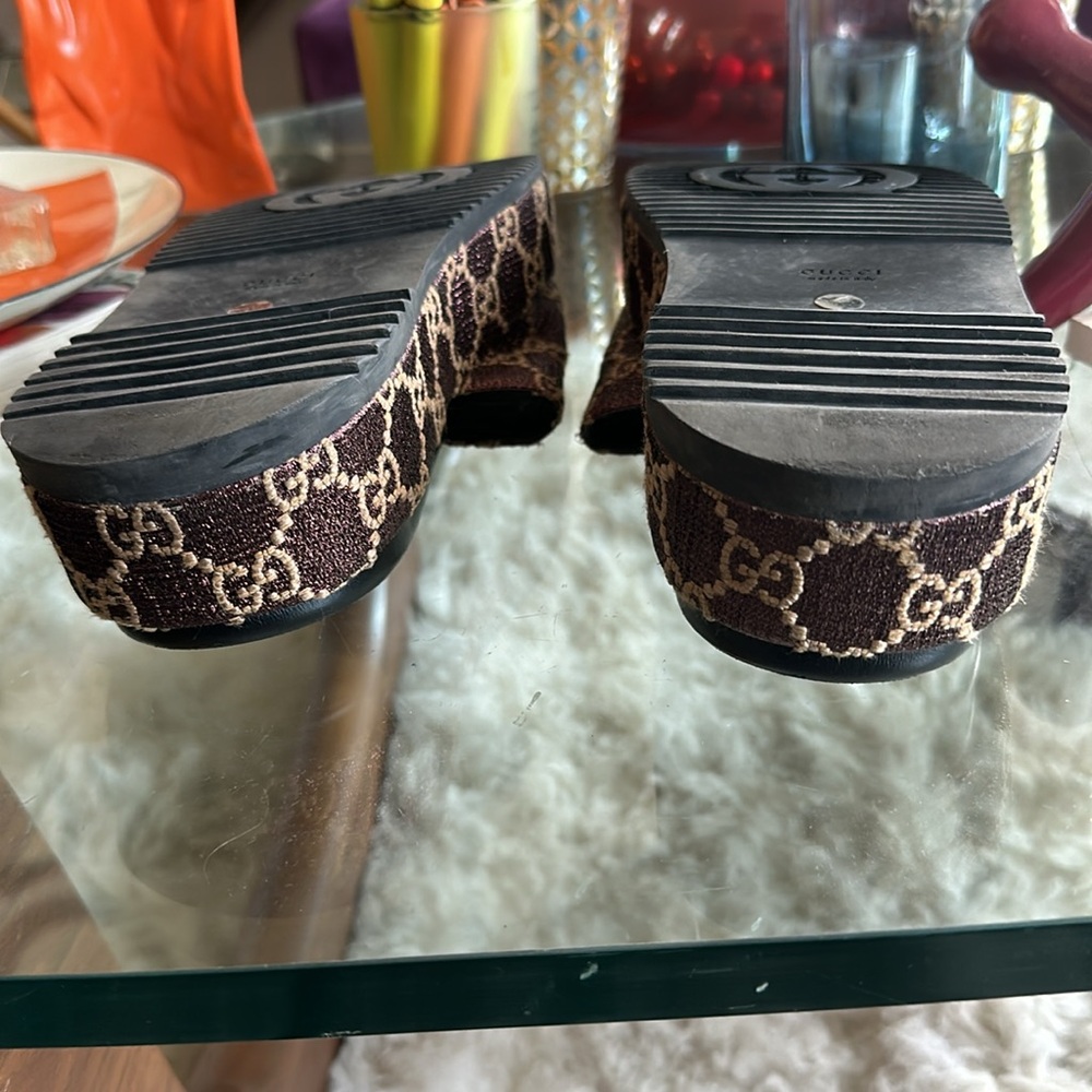 Gucci Angelina Platform Logo Slide - Picture 12 of 12
